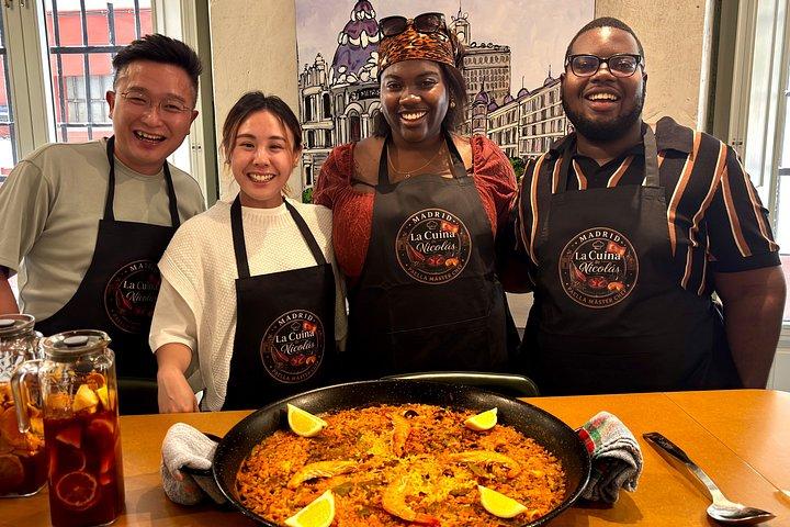 Paella and creative rices Workshop with Sangria in Madrid Center