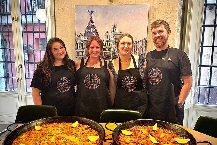 Paella and creative rices Workshop with Sangria in Madrid Center