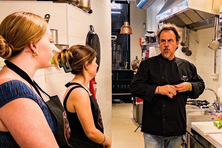 Paella and creative rices Workshop with Sangria in Madrid Center