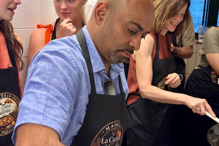 Paella and creative rices Workshop with Sangria in Madrid Center