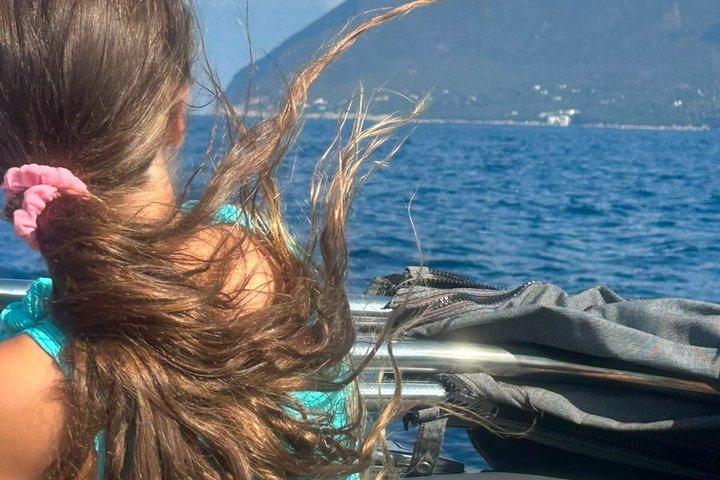 ローマからパルマローラ島とポンツァ諸島への日帰り旅行