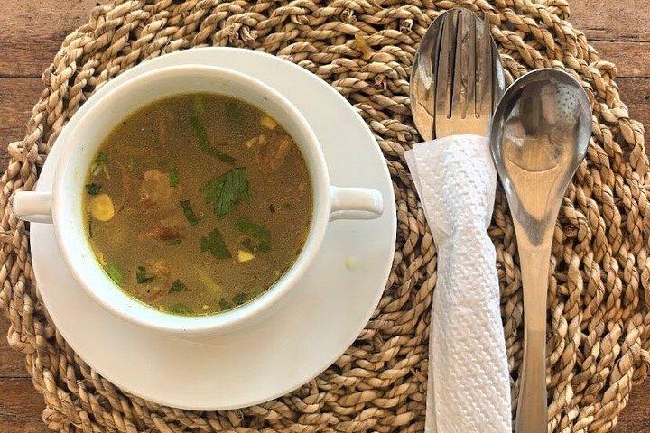 ウブド市場から食卓料理教室と地元のハーブ発見