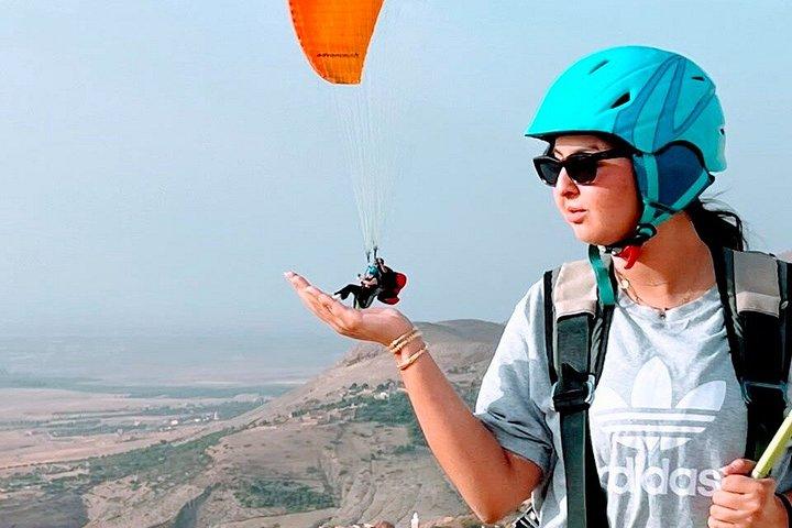 GoProでエクストリームタンデムフライトでアゲルゴール上空を飛行
