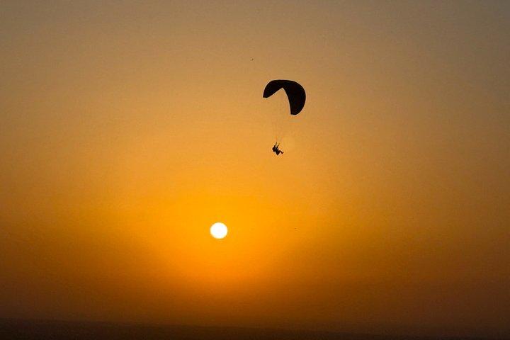 GoProでエクストリームタンデムフライトでアゲルゴール上空を飛行