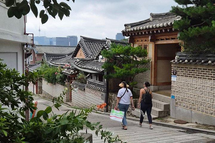 ソウルプライベートウォーク：景福宮、北村韓屋と仁王山カフェ