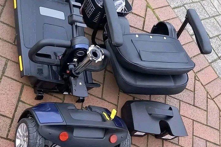 シャルムエルシェイクの折りたたみモビリティスクーターレンタル