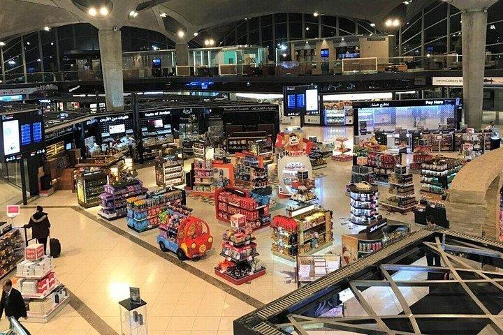 ペトラからアンマンまたは空港へのプライベート送迎（オプションあり）