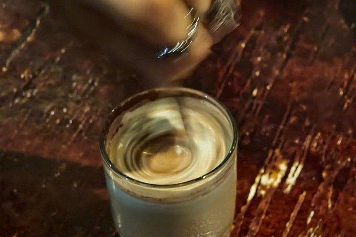 ハノイは、地元の人々と遺産の家で4〜6象徴的なコーヒーを作る