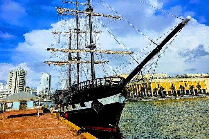カルタヘナ・サンセット海賊船クルーズ（ドリンク付き）