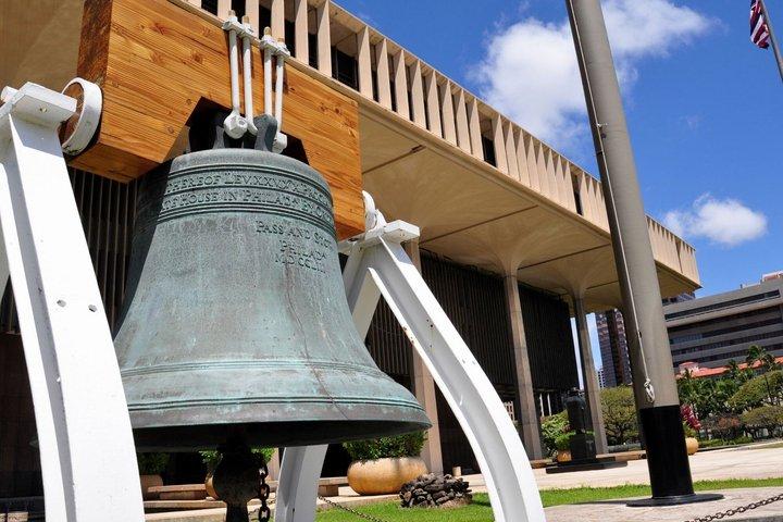 Honolulu Scavenger Hunt & Highlights Self-Guided Walking Tour