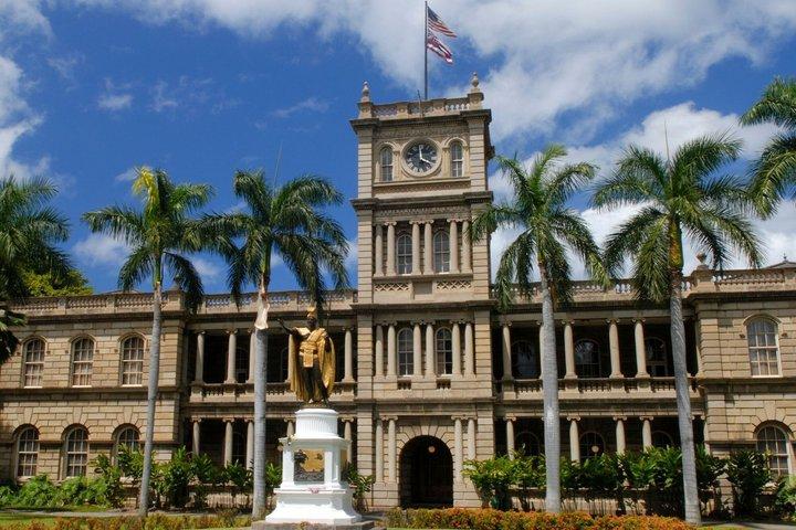 Honolulu Scavenger Hunt & Highlights Self-Guided Walking Tour