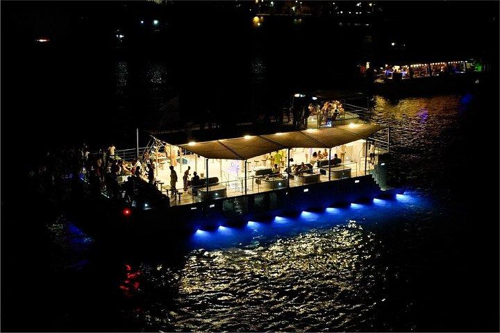 カルタヘナ・サンセット・カタマランクルーズ（オープンバー付）