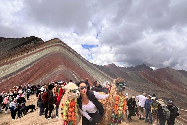 7-Color Mountain and Red Valley: 1-Day Tour from Cusco