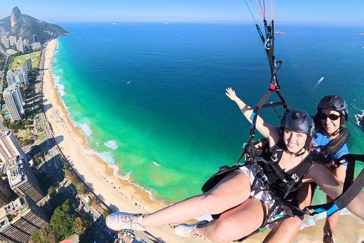 RIO Paragliding Flight w/ ブラジル女子チャンピオン video inc