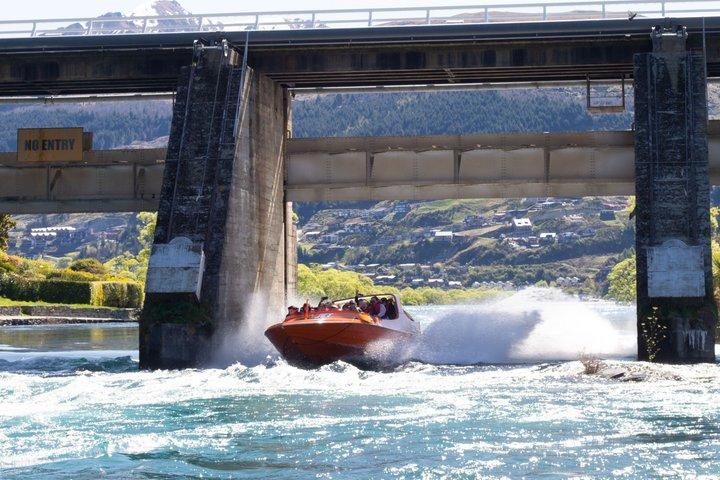 1 - Avventura in barca a reazione con musica