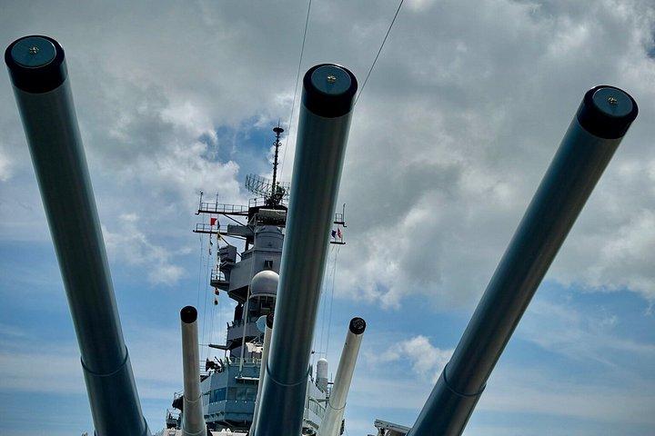 プライベート真珠湾ツアー USSアリゾナと歴史的なホノルル