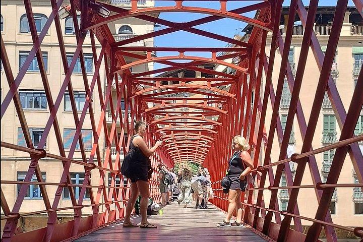 ジローナのローマ旧市街セルフガイド付きウォーキングツアー