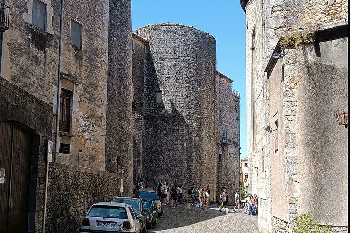 ジローナのローマ旧市街セルフガイド付きウォーキングツアー