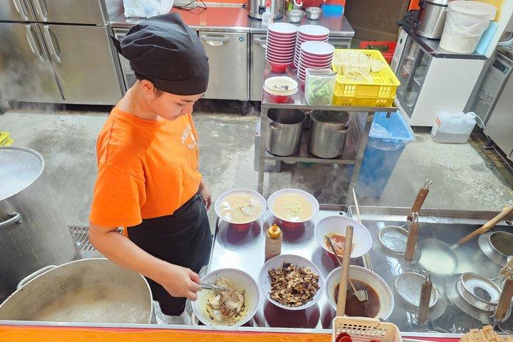 Osaka Eats Food Tour with 15+ Tastings