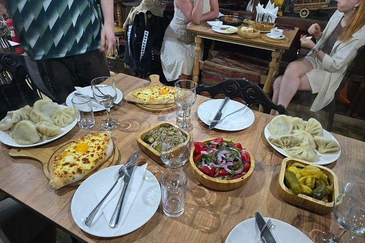 プライベート料理教室：キンカリ、アジャルリ・ハチャプリ＆ワイン