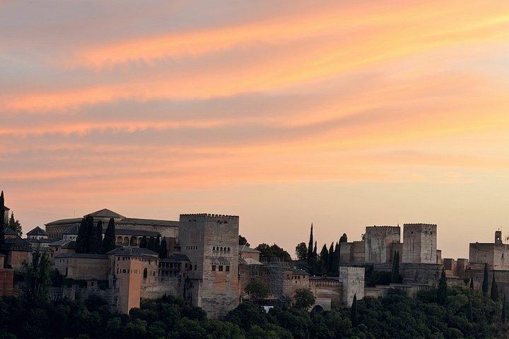 Passeio pelos mirantes de Albaicín e Sacromonte: Vistas do pôr do sol