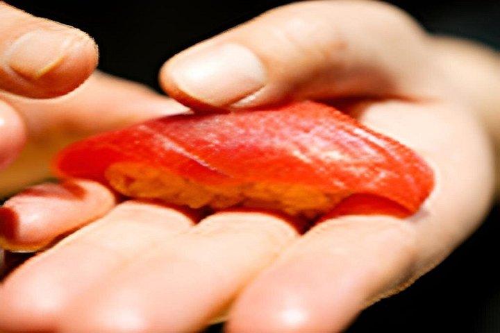 Osaka Local Sushi Making and Lunch Experience at a Hidden Gem