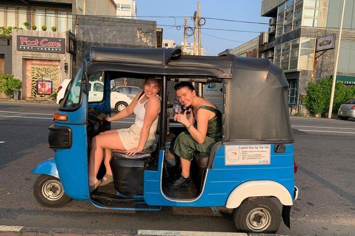 Colombo Tuk Tuk City Tour -Sightseeing Entry Fees & Food Included