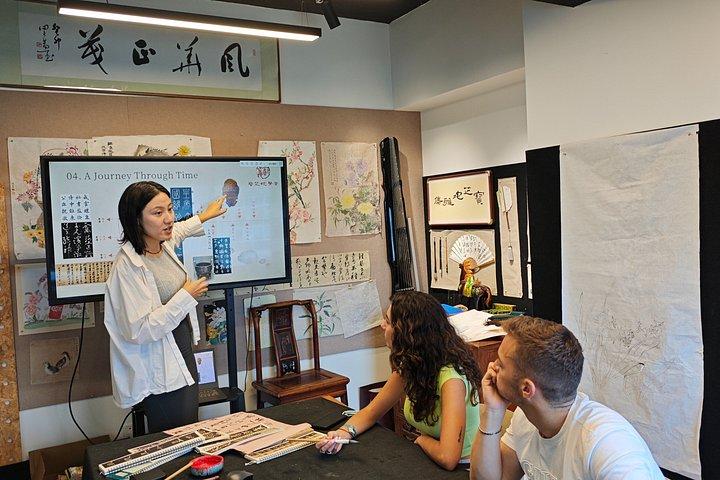 上海でお茶を味わう中国語書道体験