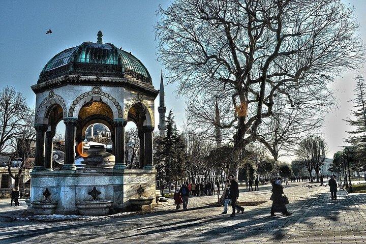 Istanbul Signature: Old City, Fener-Balat Tour & Whirling Dervish