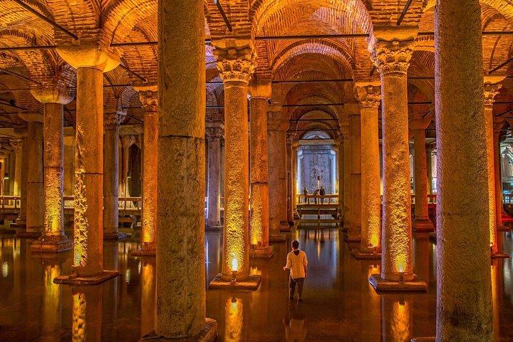 Istanbul Dream: Old City, Ottoman Markets Tour & Whirling Dervish