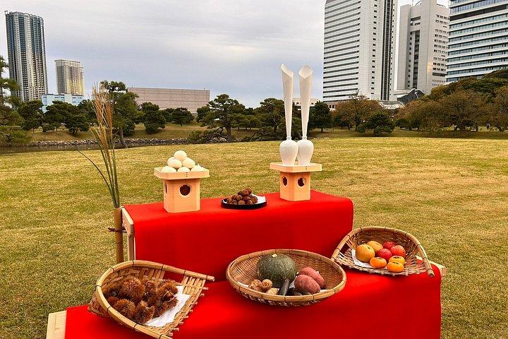 プロの庭師とE-bikeで巡る東京の紅葉狩りツアー