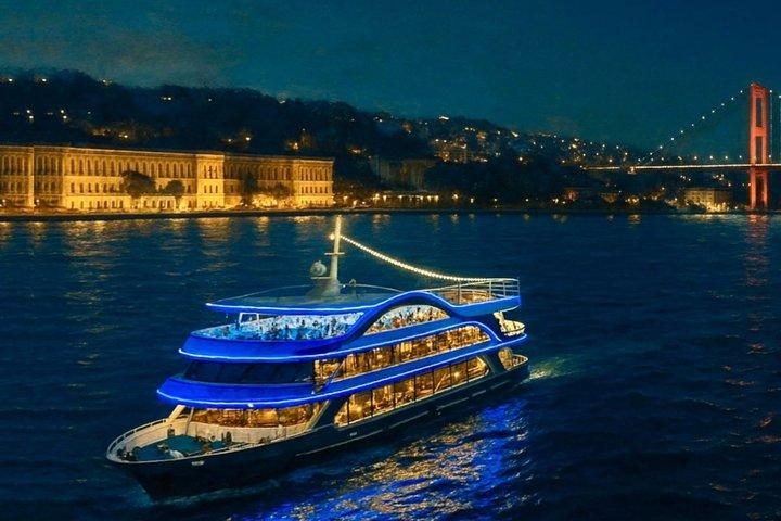 Dîner croisière sur le Bosphore d'Istanbul et spectacle nocturne turc