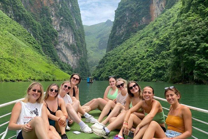 4-Day Ha Giang Loop Tour (small group with easy rider)