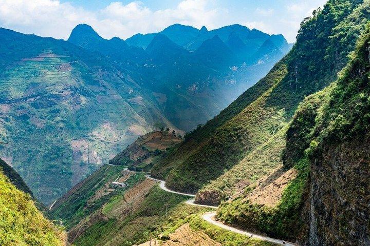 4-Day Ha Giang Loop Tour (small group with easy rider)