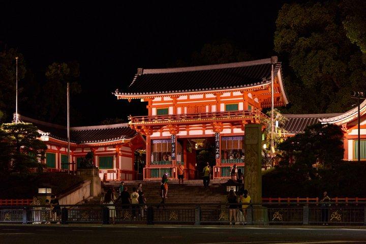 Gion Night Tour Stories of Geisha and Maiko