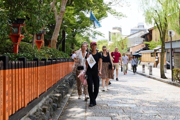 Kyoto Highlights Walking Tour for First-Time Visitors