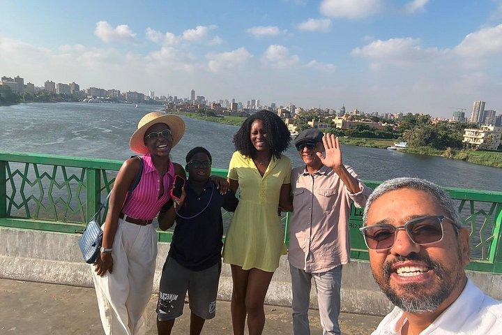 ギザのピラミッドと博物館への海岸小旅行