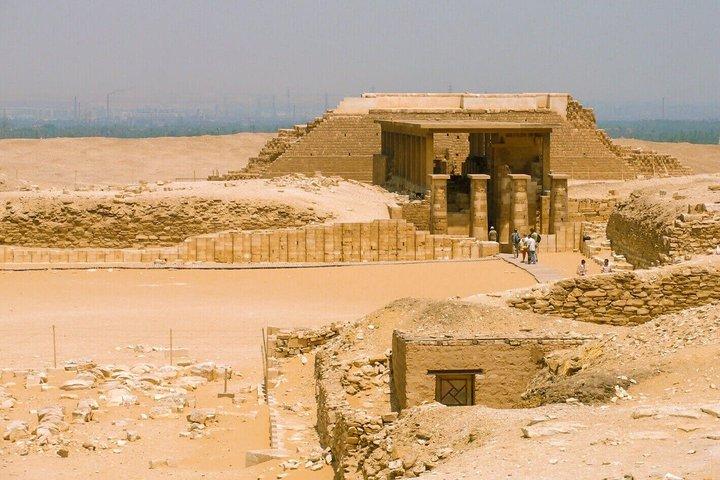 Saqqara Pyramids and Authentic Egyptian Cooking Experience