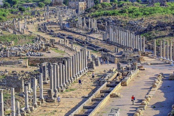 Perge, Aspendos, Side & Kurşunlu Tour with Lunch