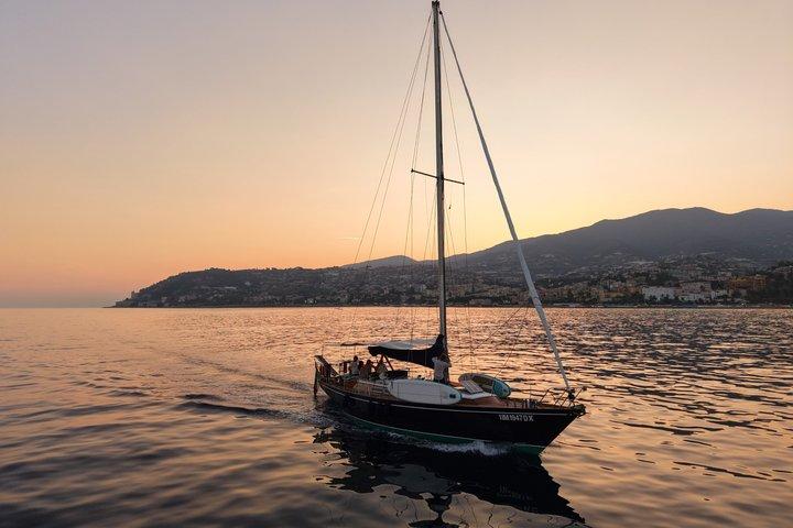 Experiencia de navegación de día completo en la Riviera desde San Remo