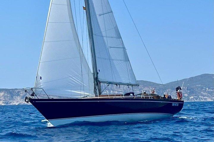 Experiencia de navegación de día completo en la Riviera desde San Remo