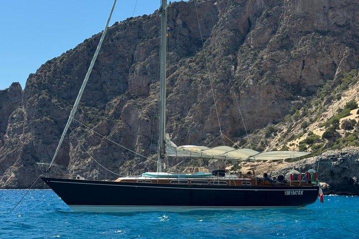 Experiencia de navegación de día completo en la Riviera desde San Remo