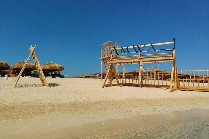 3-in-1 Luxury Cruise New Amwaj Island Orange Bay and Intro Diving