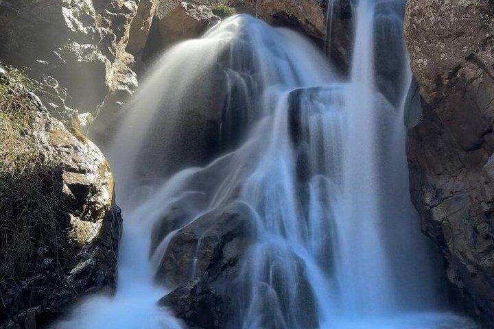 Marrakech: Imlil Valley, Atlas Mountains & Waterfalls Hike
