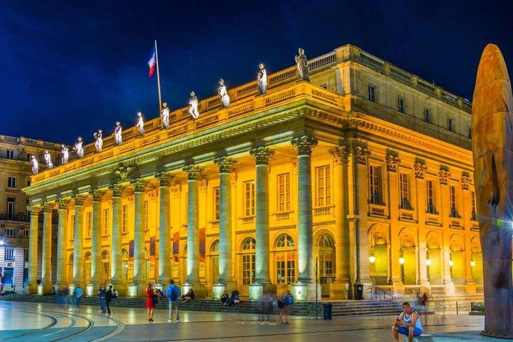 Bordeaux Night Walking Tour com passeio de trânsito