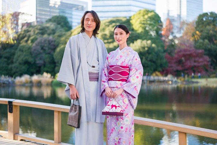 Tokyo: Kimono Rental inside Shinjuku Gyoen National Garden