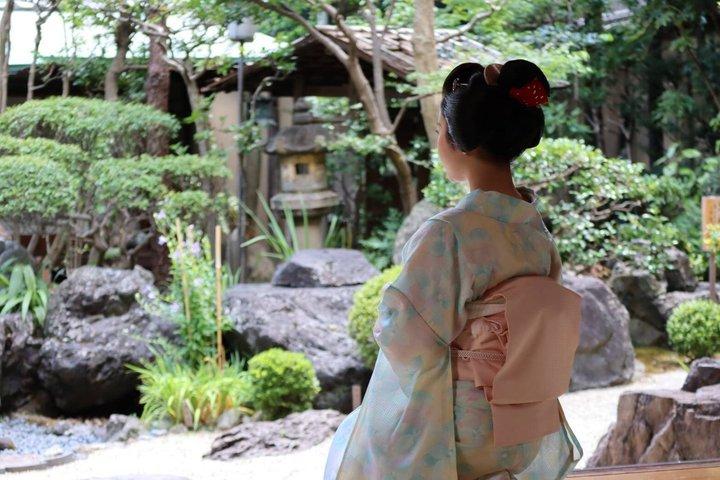 VIP京都プライベート舞妓エンカウンターインタビュー ダンスと日本酒