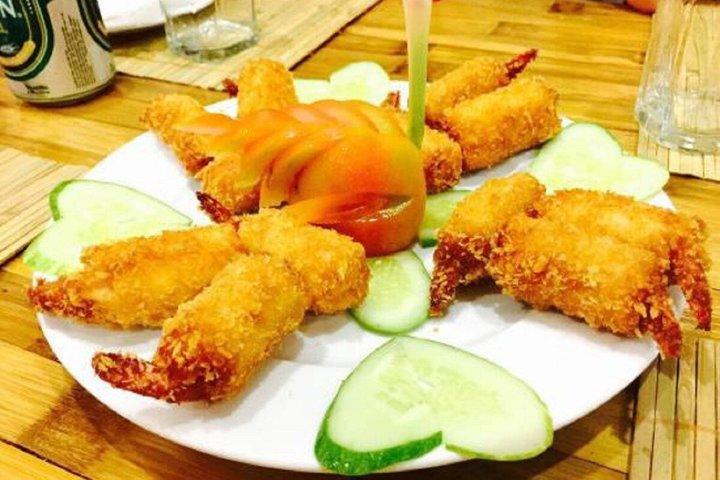 Ho Chi Minh City Cyclo Ride with Lunch or Dinner Experience