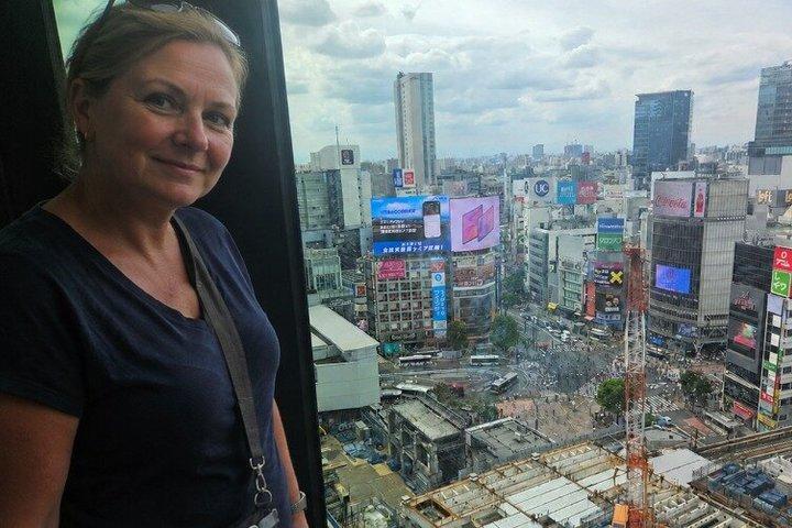 東京 : プライベート渋谷交差点&ハチ公散策ツアー