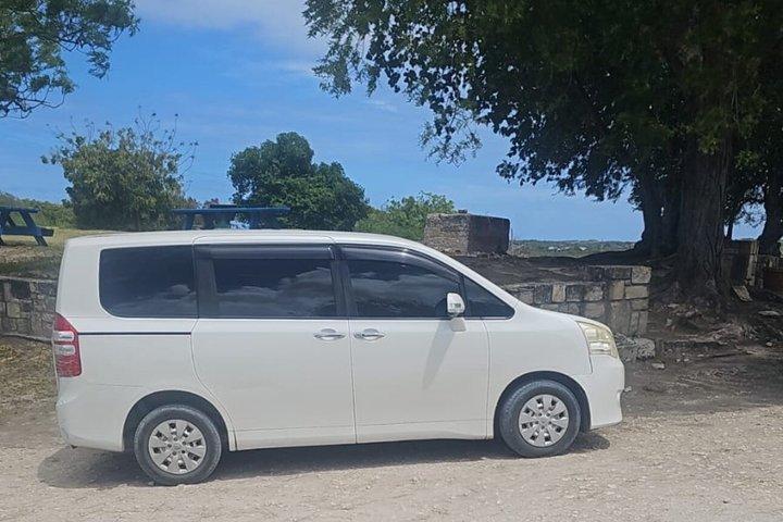 Explore Antigua Half Day Island Tour with Local Guide